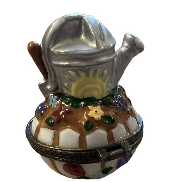 Midwest Of Cannon Falls Watering Can Flower Garden Porcelain Trinket Box Hinged - Picture 1 of 4